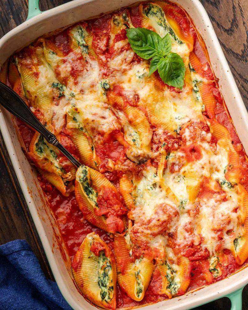 Spinach and Ricotta Stuffed Shells