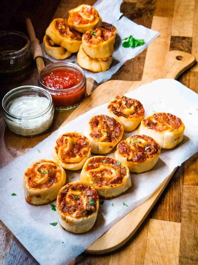 Veggie Pizza Rolls