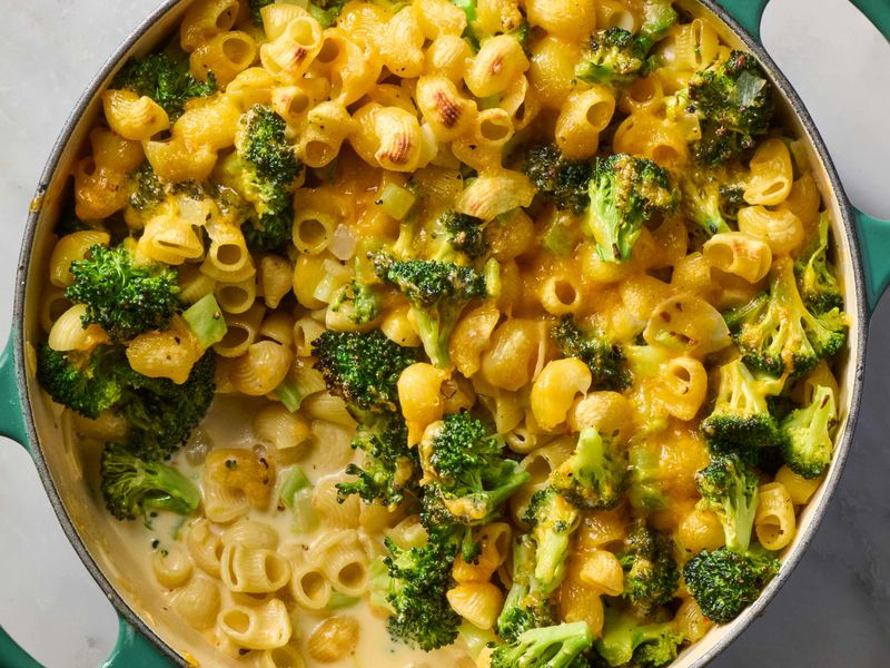 Cheesy Broccoli Pasta