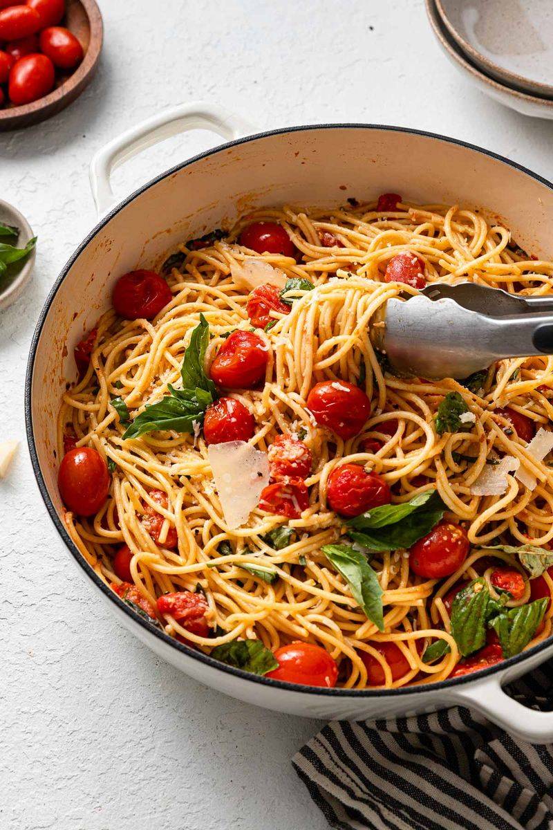 Tomato Pasta with Basil