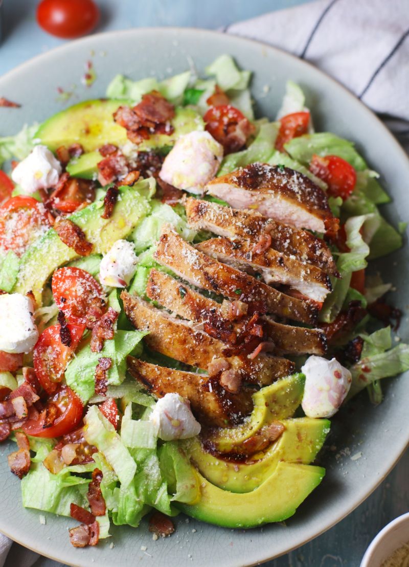 Caprese Salad with Grilled Chicken