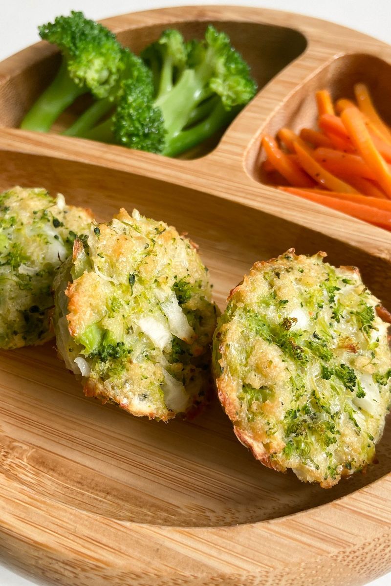 Cheesy Broccoli Bites